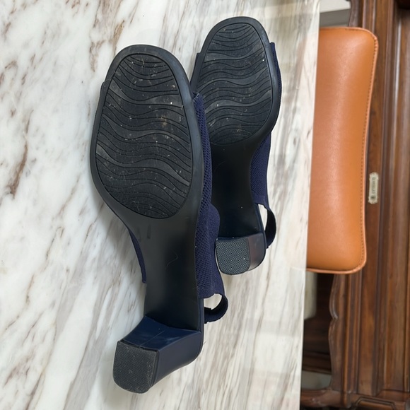 Impo Stretch navy block heels size 11, never worn - Picture 5 of 5